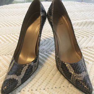Stuart Weitzman Grey and Black Pumps